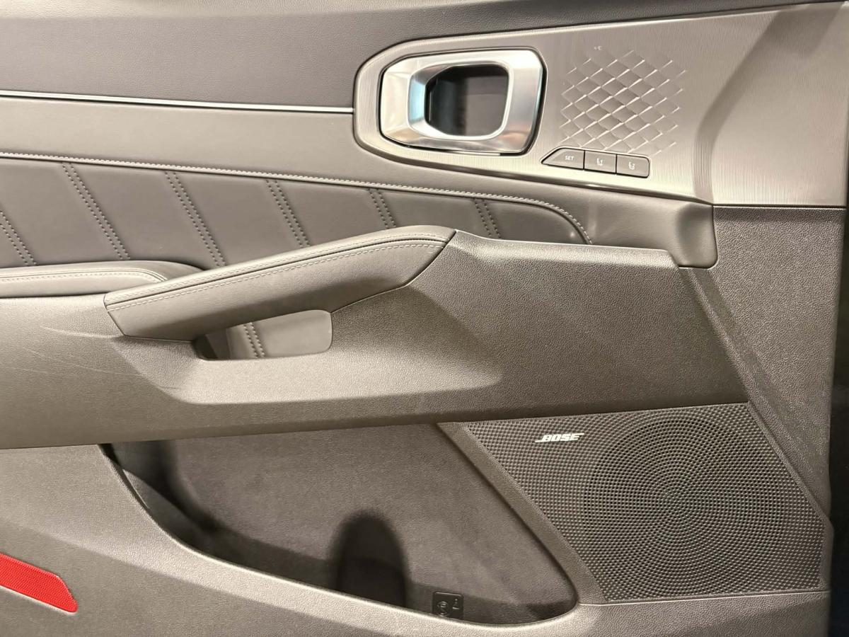 2025 Kia Sorento PHEV - Image 22