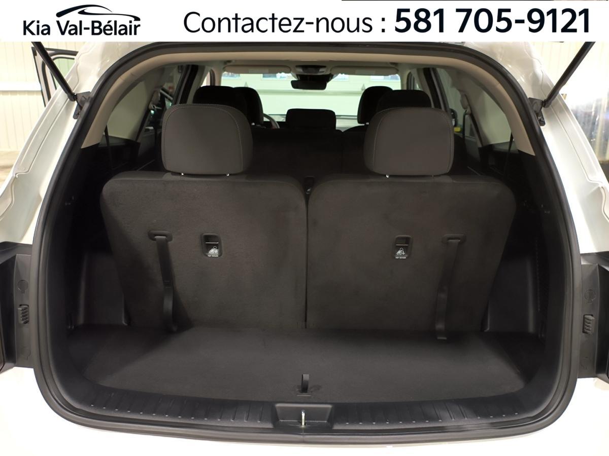 2025 Kia Sorento - Image 15