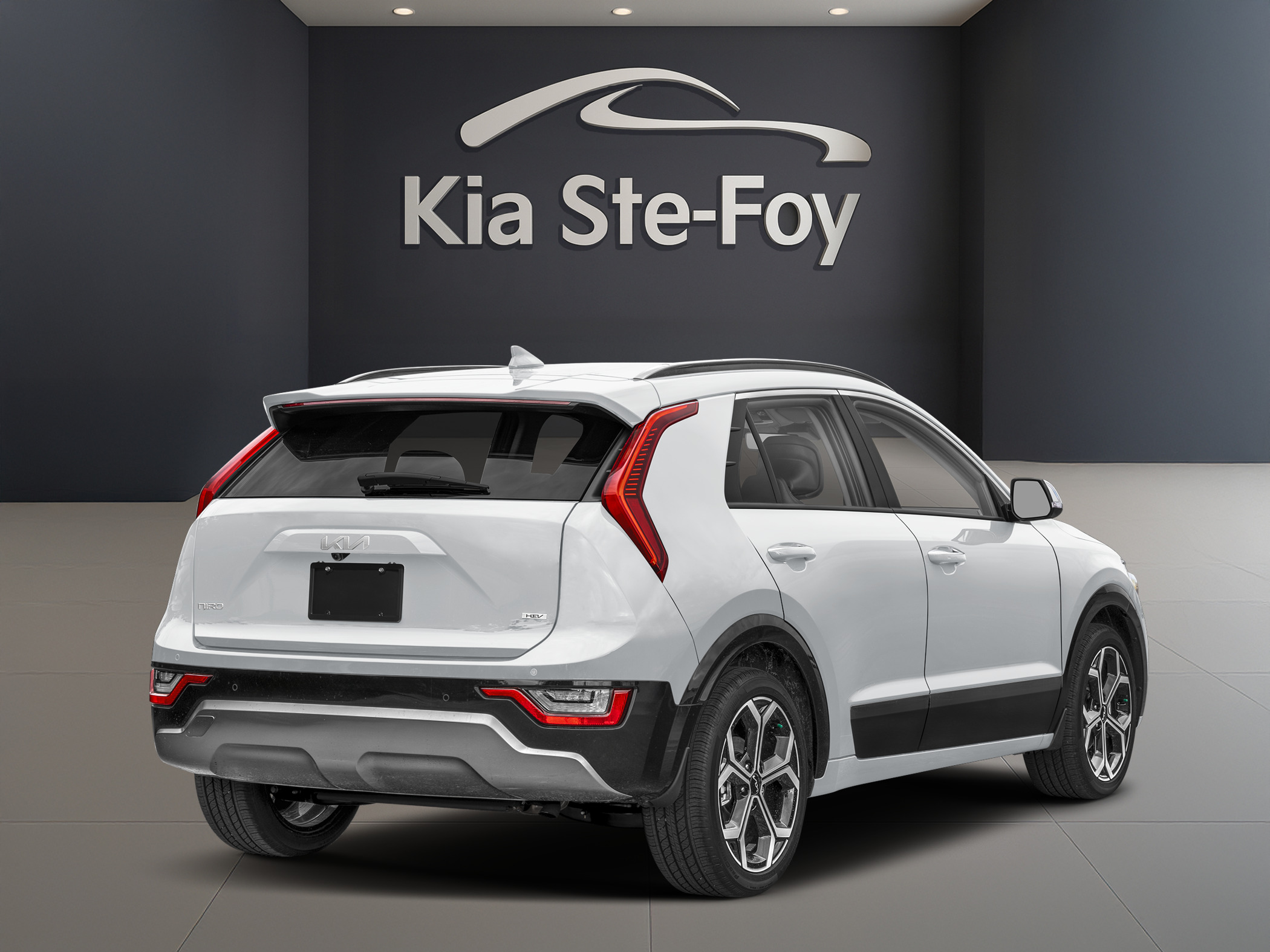 2025 Kia Niro HEV - Image 2