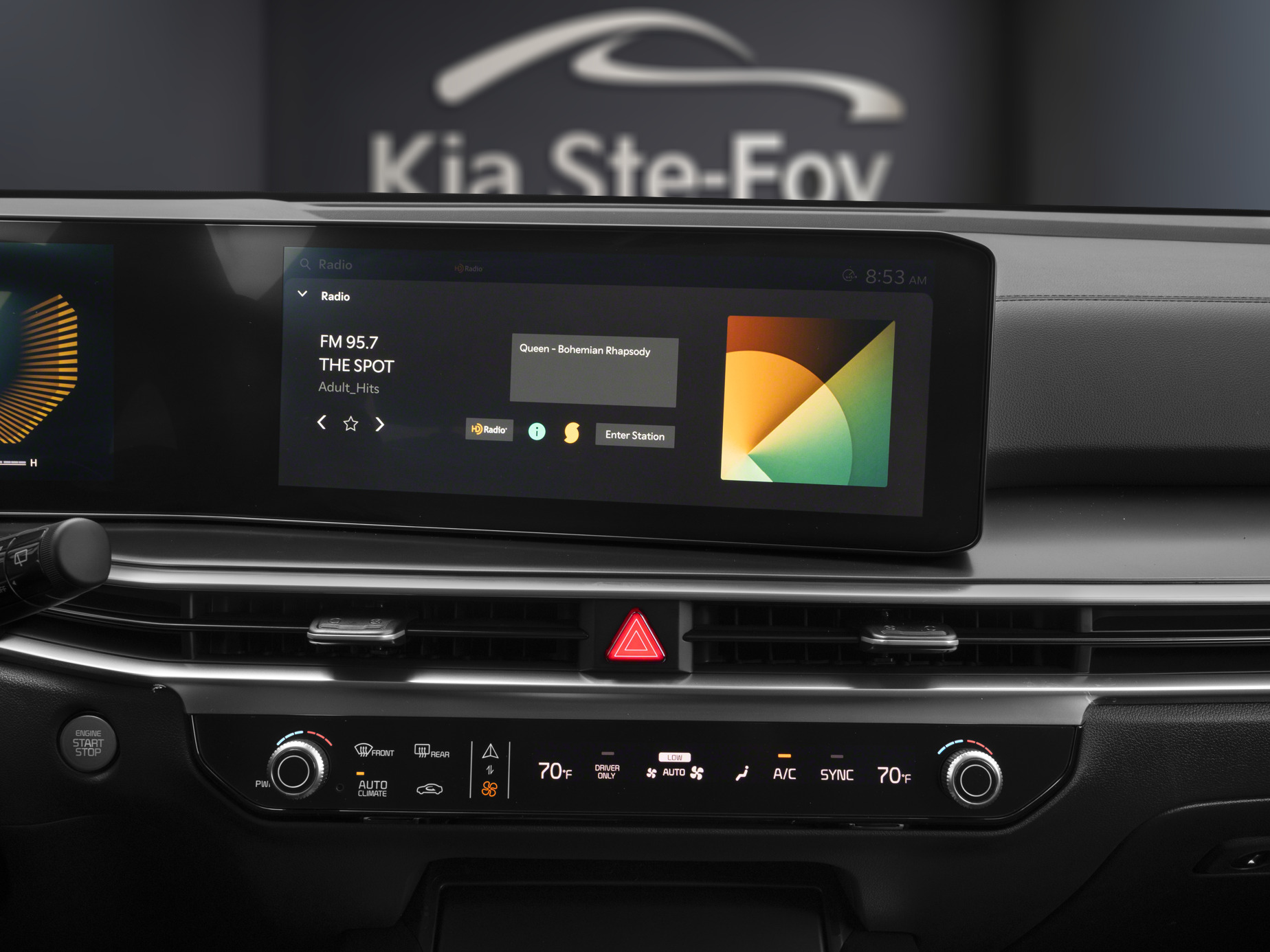 2025 Kia Sorento HEV - Image 6