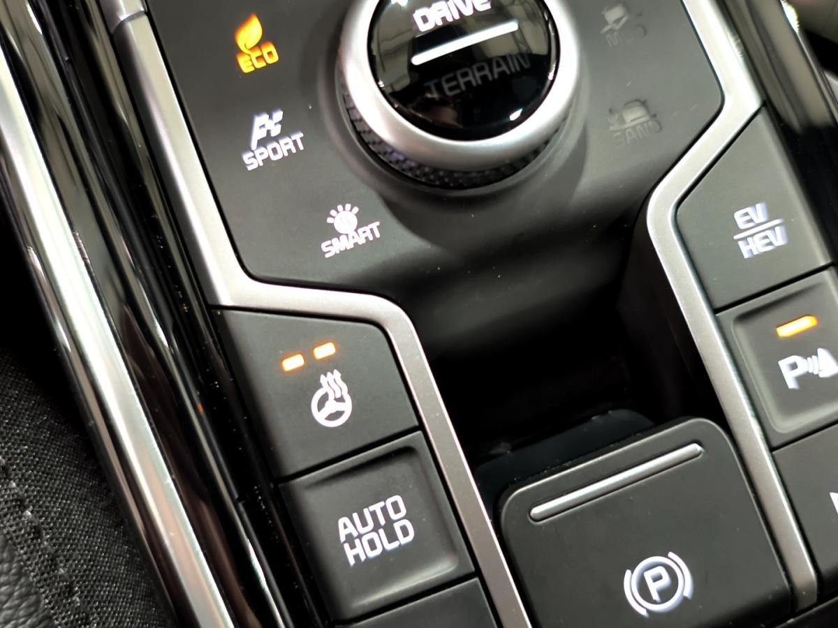 2026 Kia Sorento PHEV - Image 25