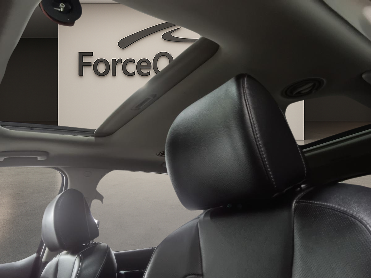 2022 Kia Telluride - Image 4