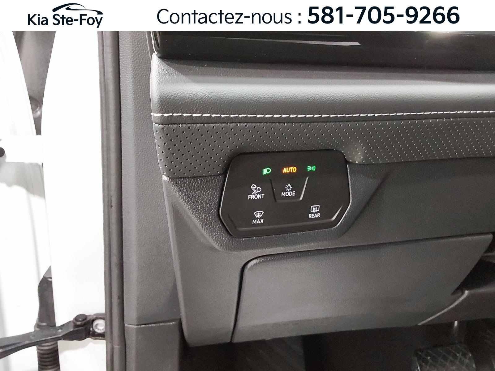 2025 Volkswagen Atlas - Image 22