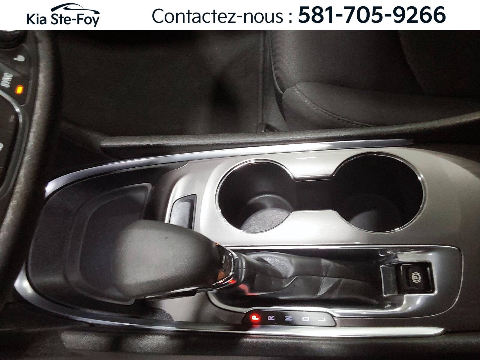 2022 Chevrolet Malibu - Image 16