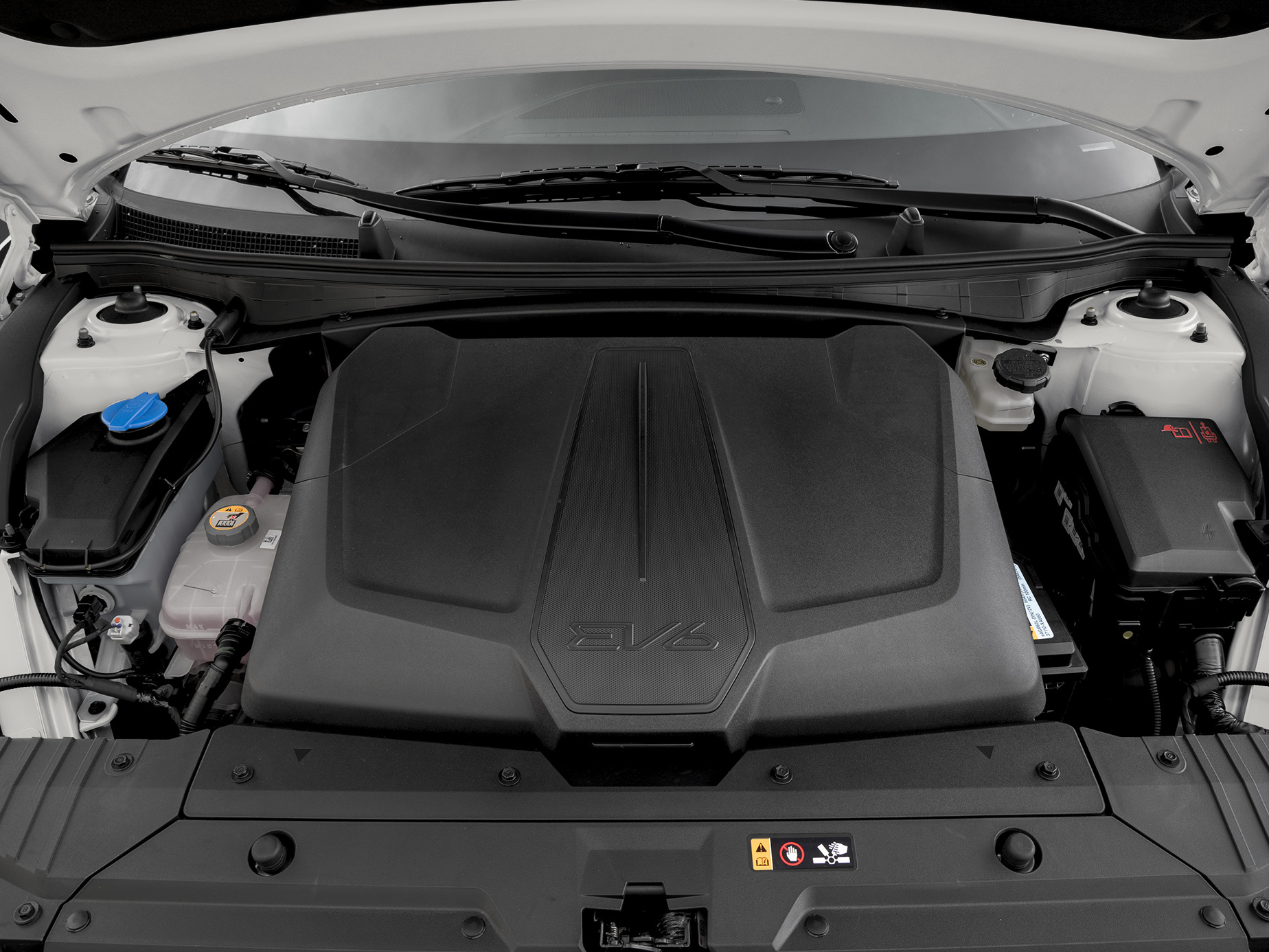 2025 Kia EV6 - Image 8