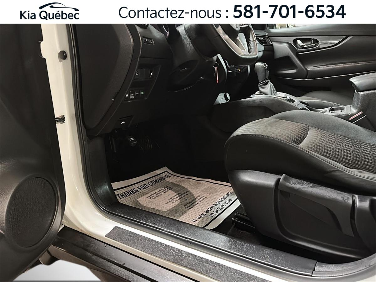 2020 Nissan Rogue - Image 9