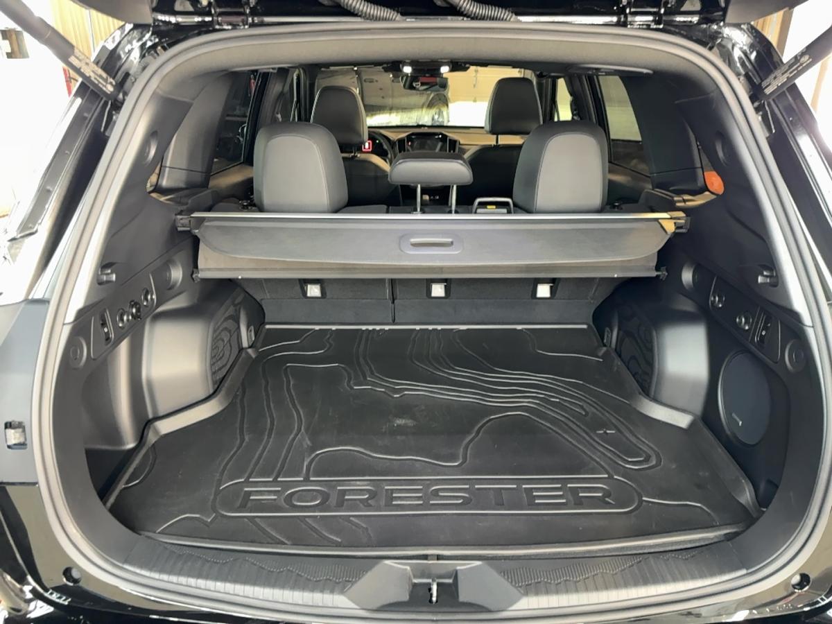 2025 Subaru Forester - Image 8