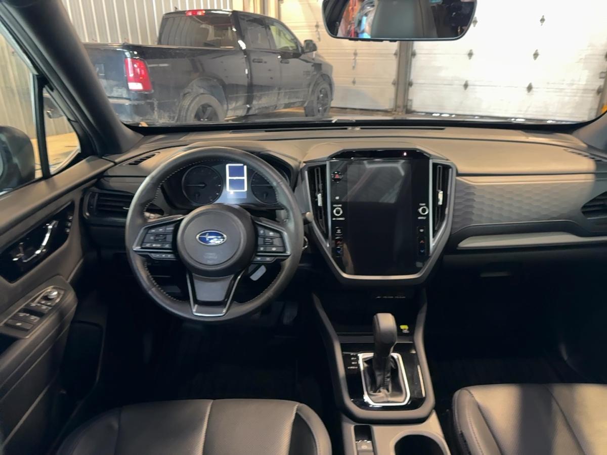 2025 Subaru Forester - Image 19
