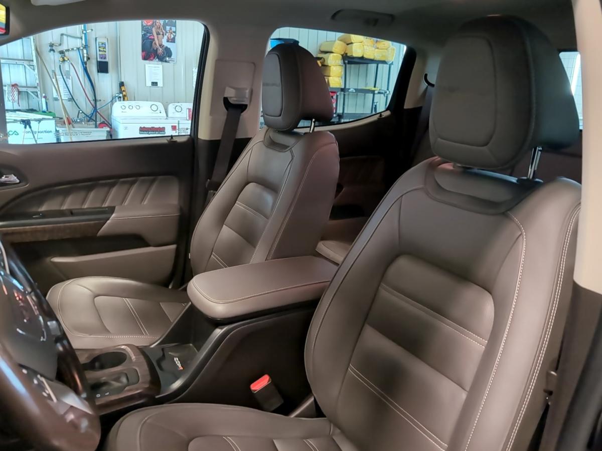 2021 GMC Canyon - Image 14