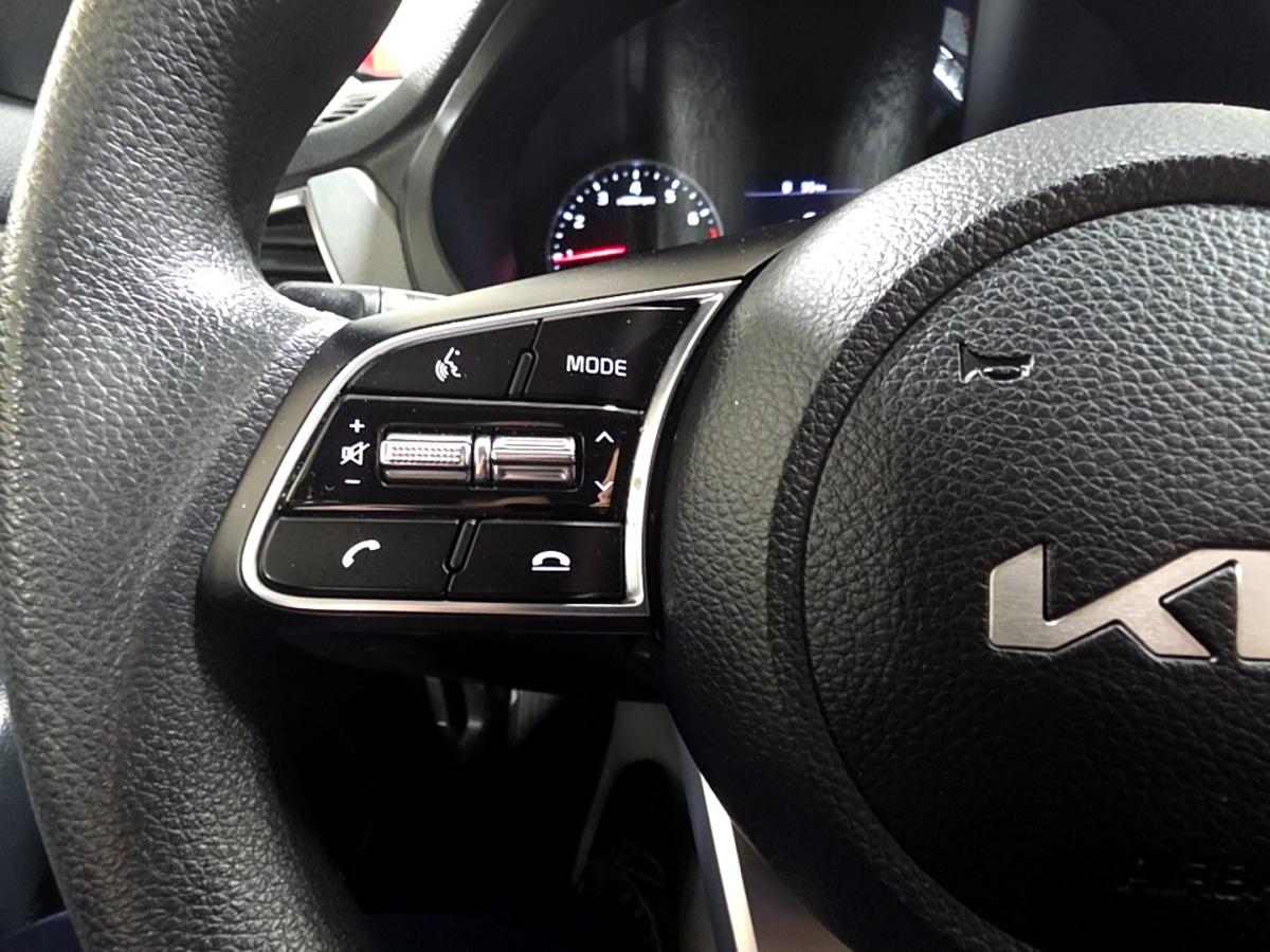 2023 Kia Seltos - Image 30