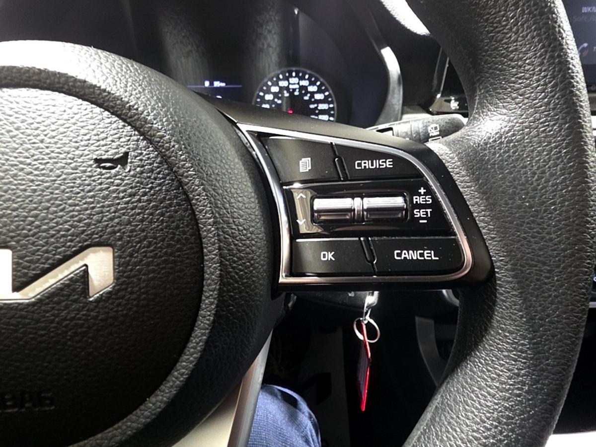 2023 Kia Seltos - Image 31