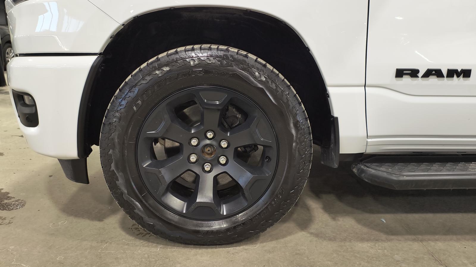 2025 RAM 1500 - Image 6