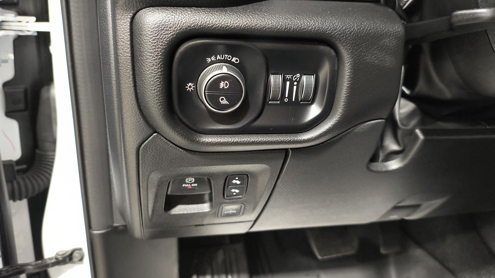 2025 RAM 1500 - Image 26