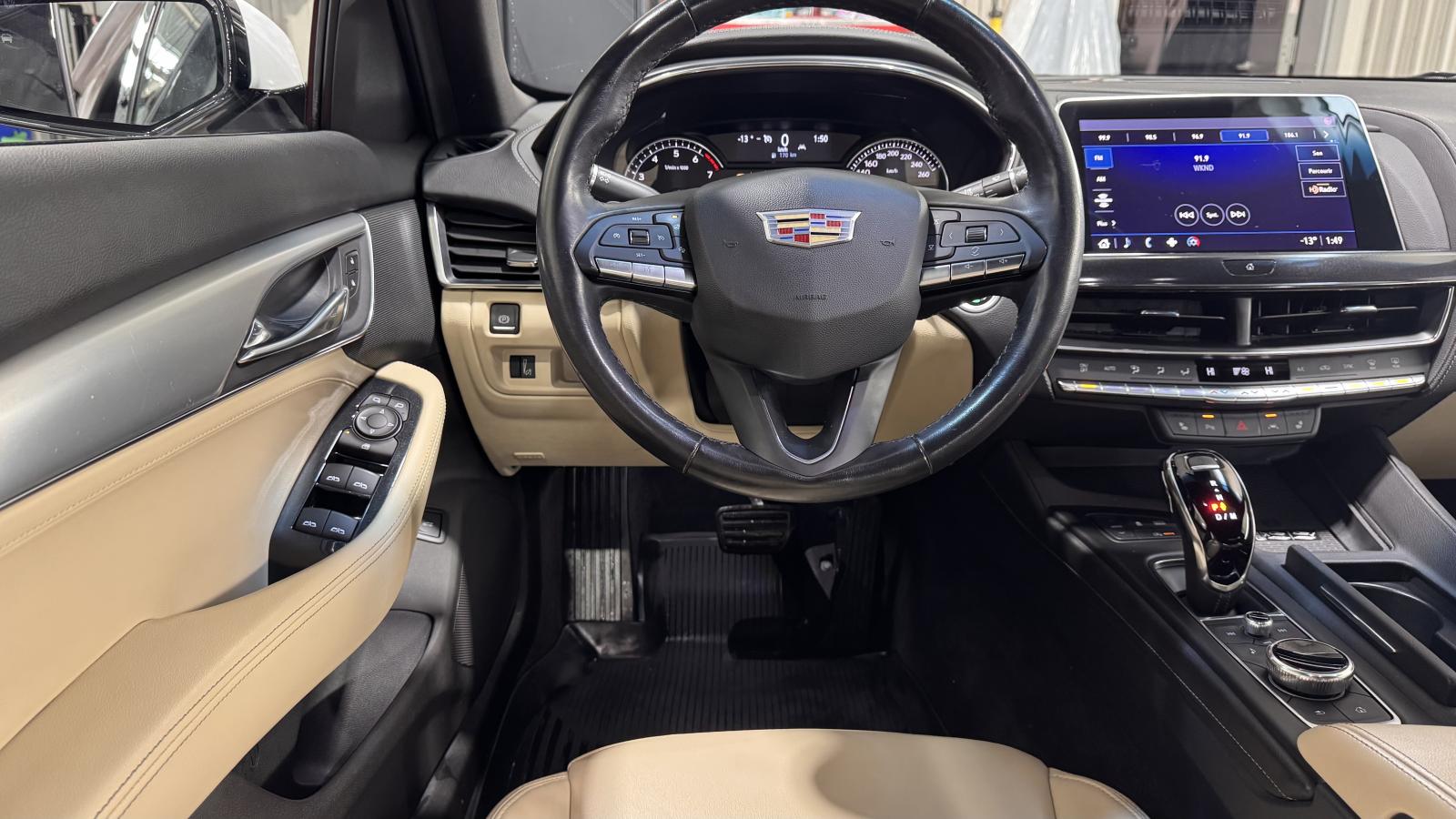 2022 Cadillac CT5 - Image 11