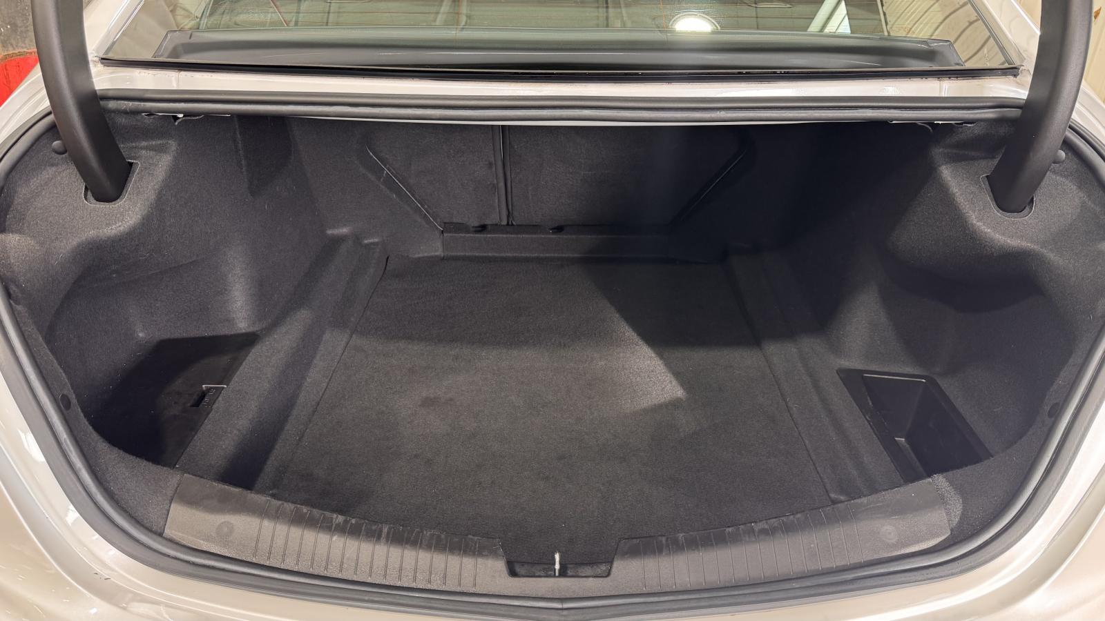 2022 Cadillac CT5 - Image 35