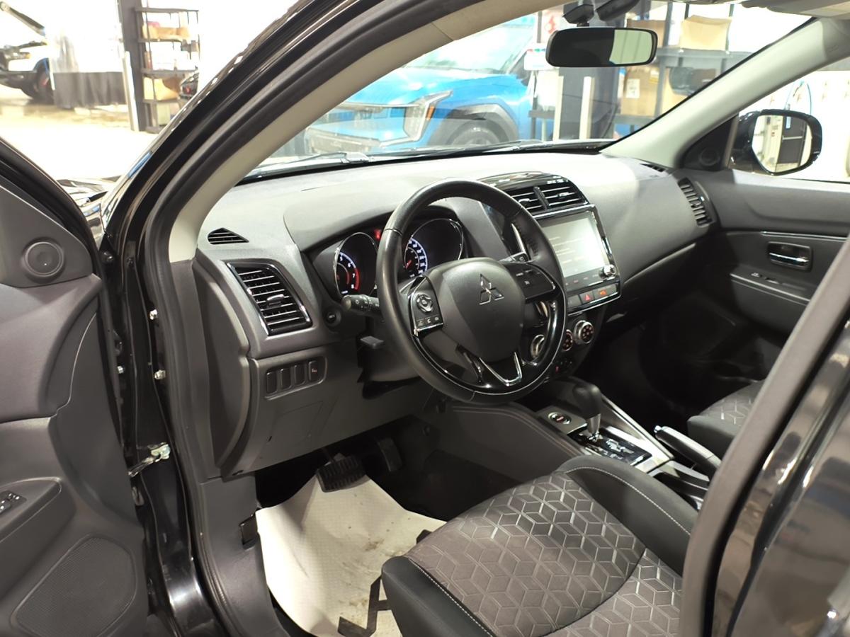 2024 Mitsubishi RVR - Image 14