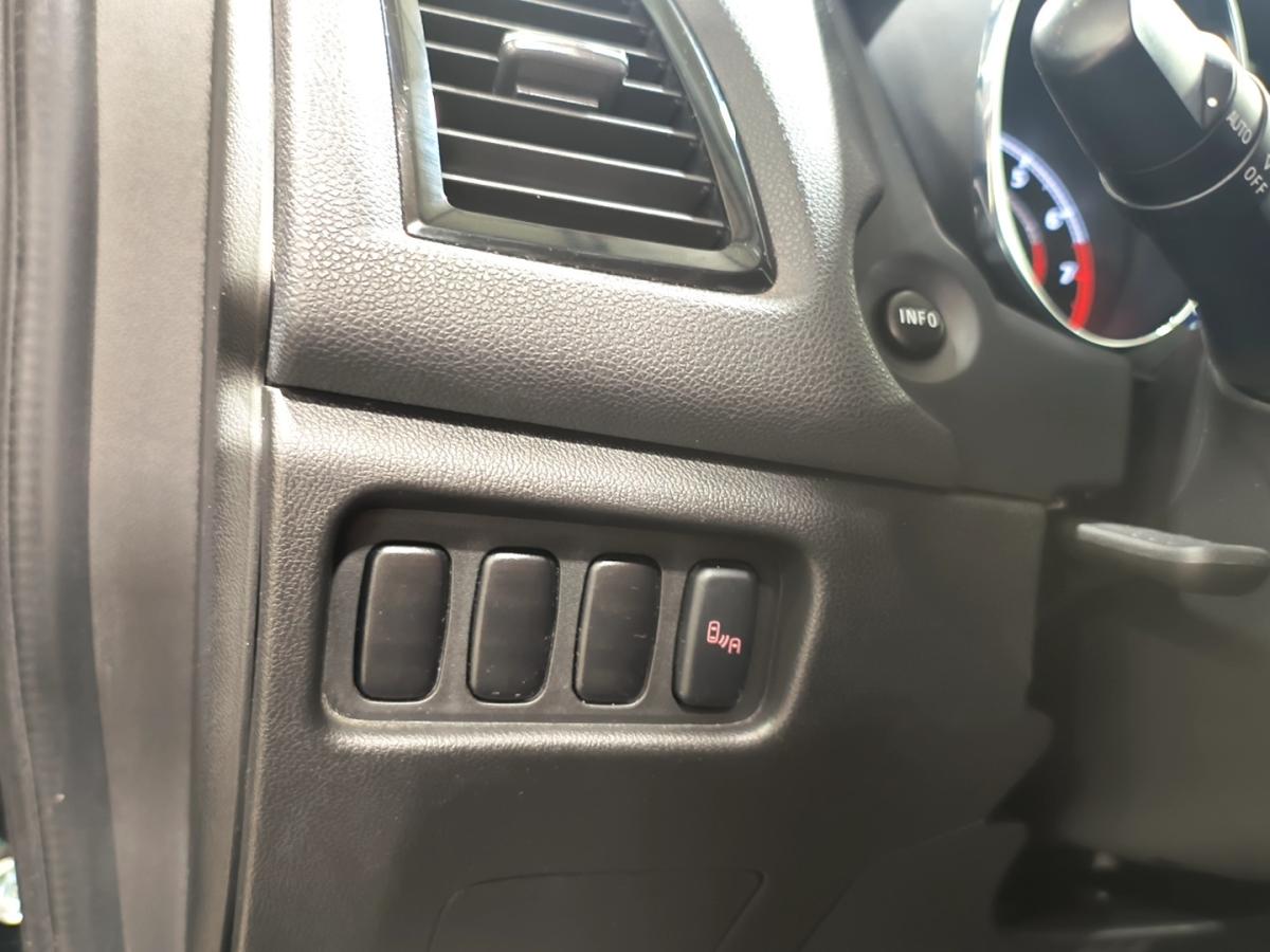 2024 Mitsubishi RVR - Image 26