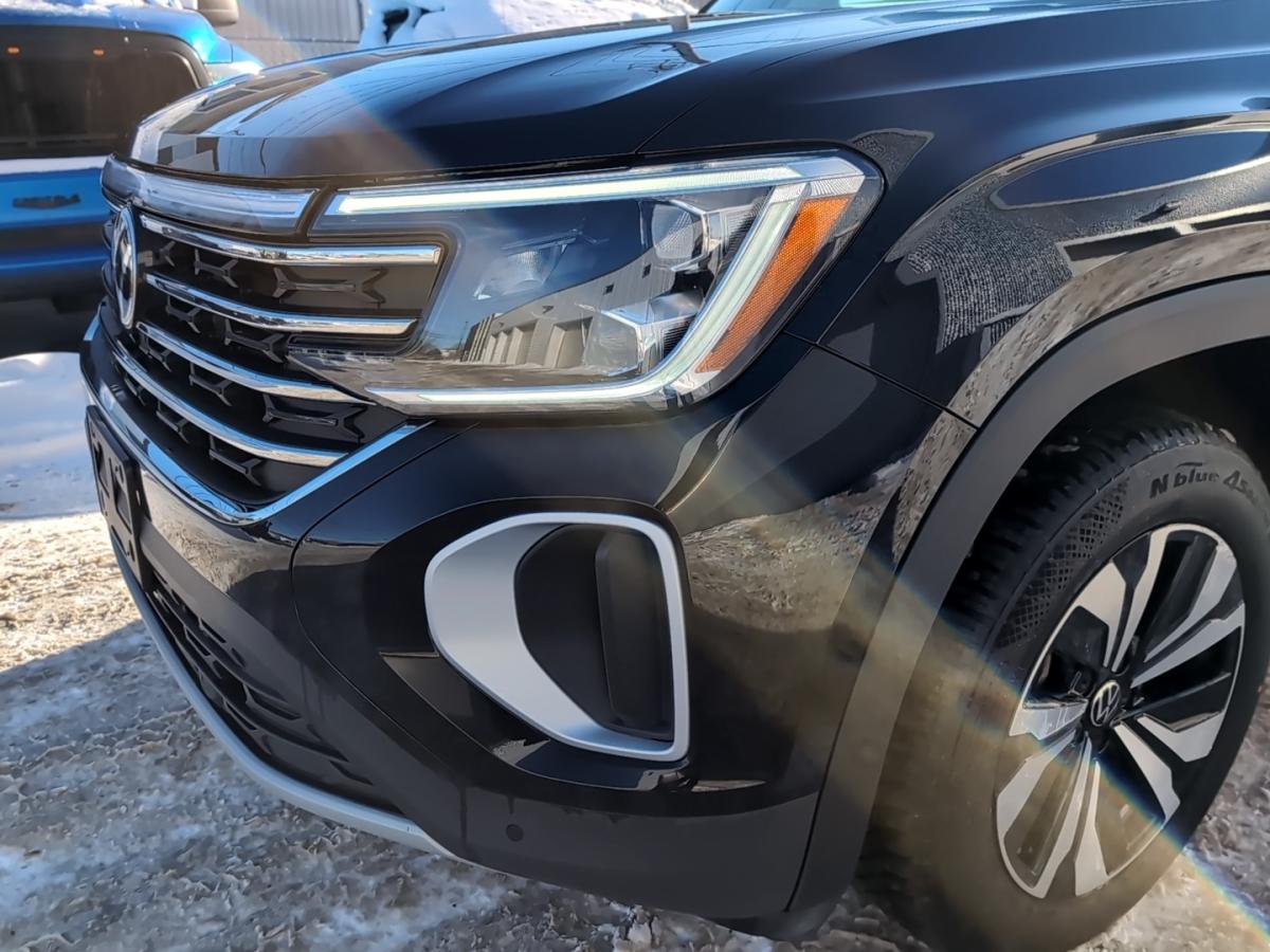 2024 Volkswagen Atlas - Image 10