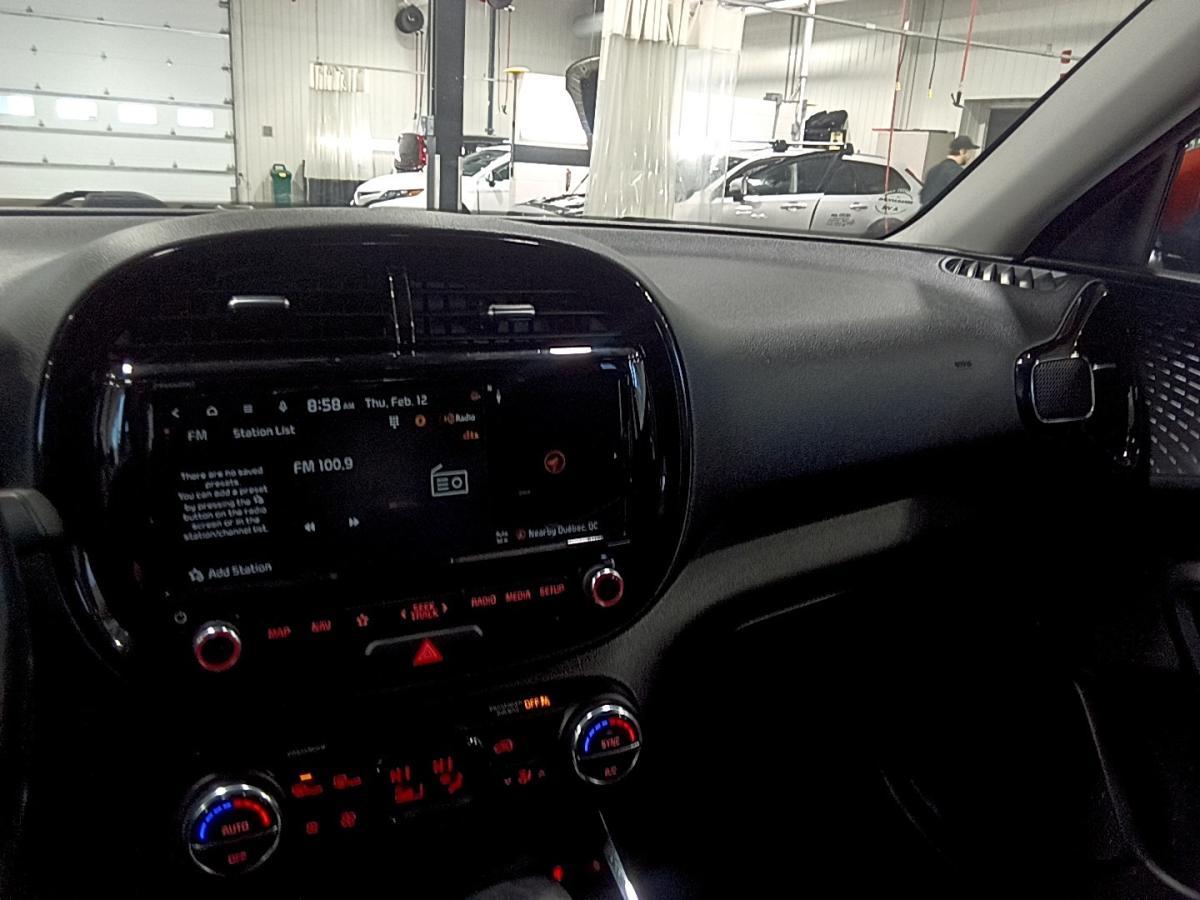 2021 Kia Soul - Image 18
