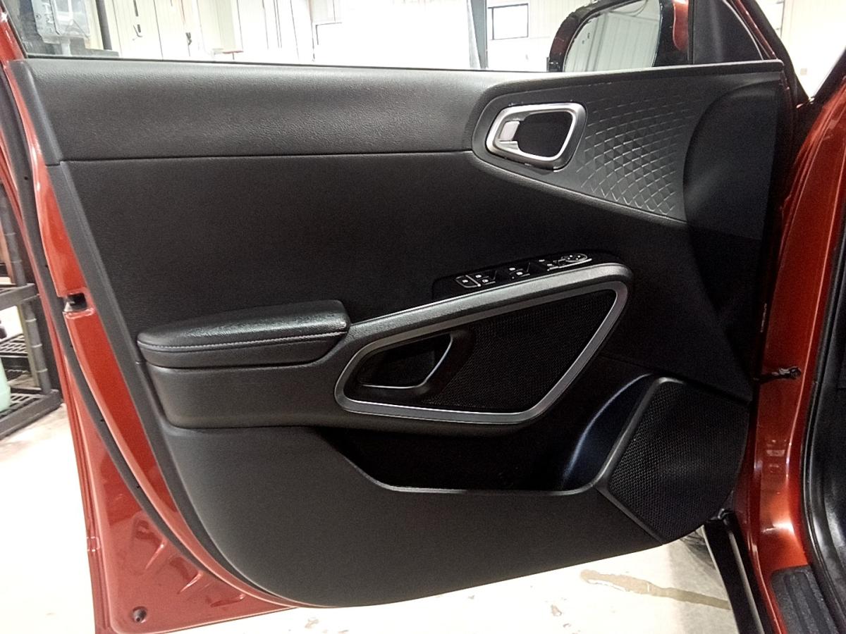 2021 Kia Soul - Image 20