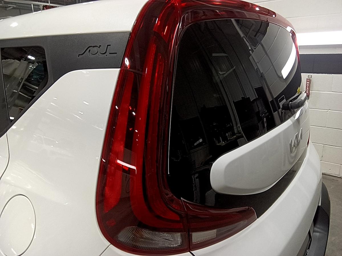 2022 Kia Soul - Image 12