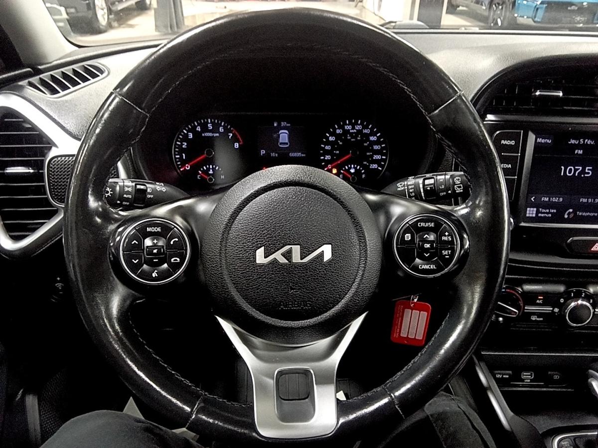 2022 Kia Soul - Image 15