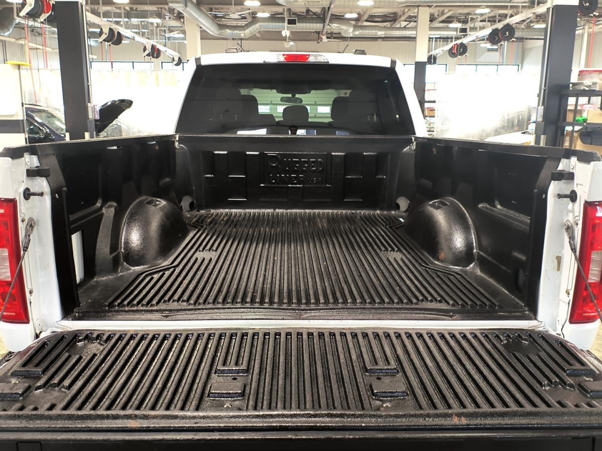 2022 Ford F-150 - Image 9