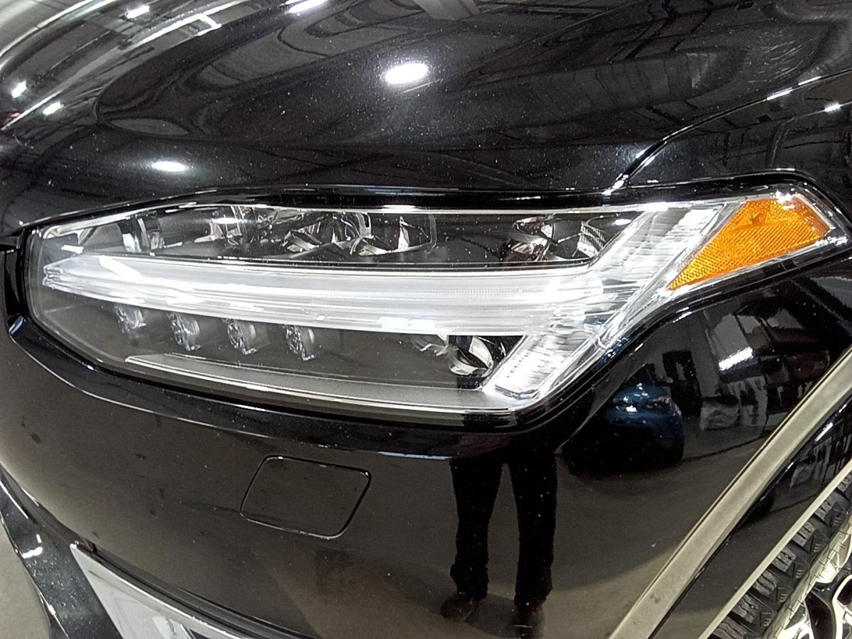 2023 Volvo XC90 - Image 10