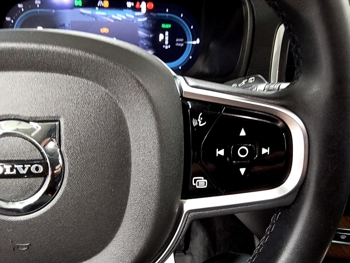 2023 Volvo XC90 - Image 36