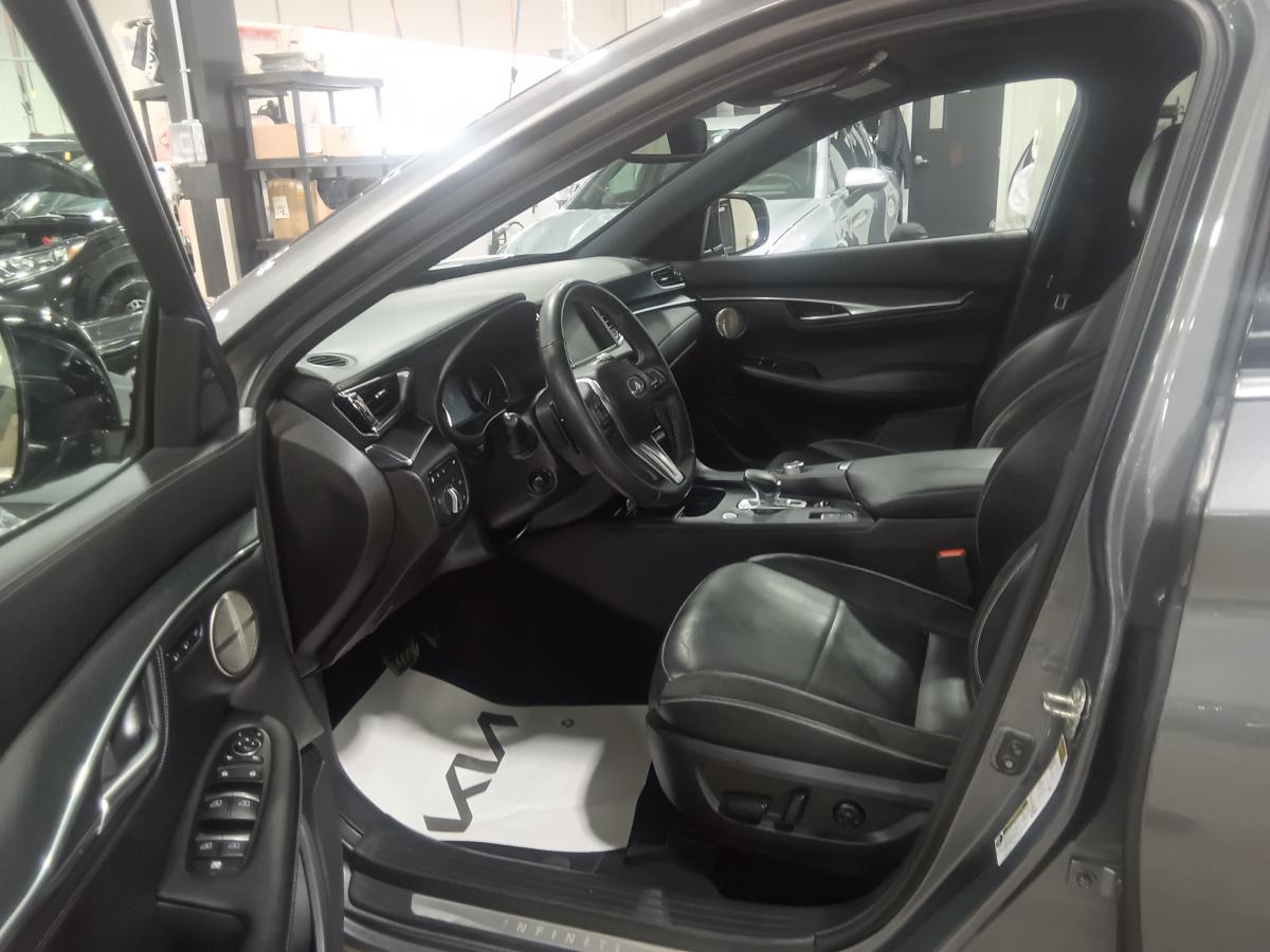 2023 Infiniti QX55 - Image 14