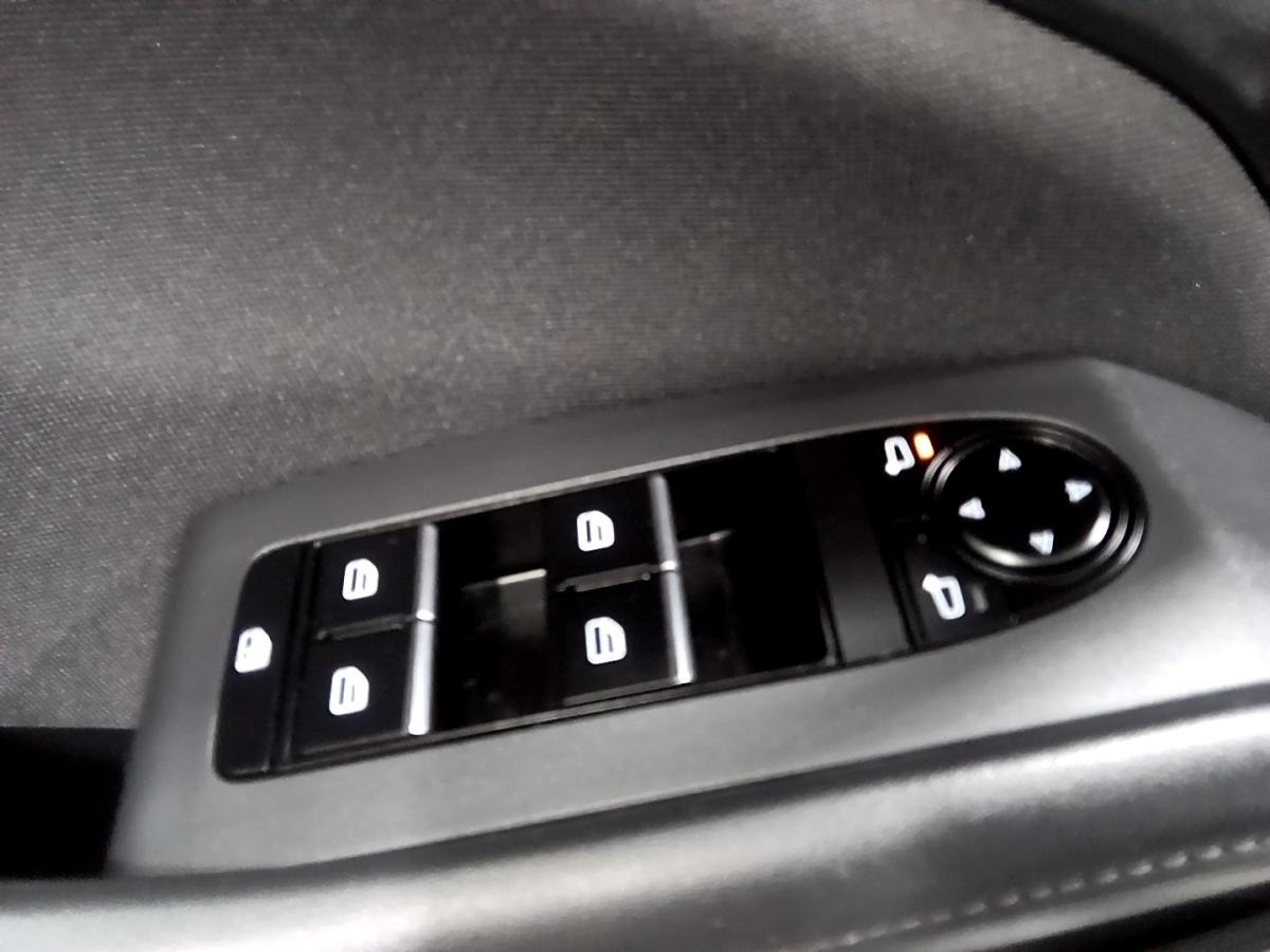 2025 Mazda Mazda3 - Image 25