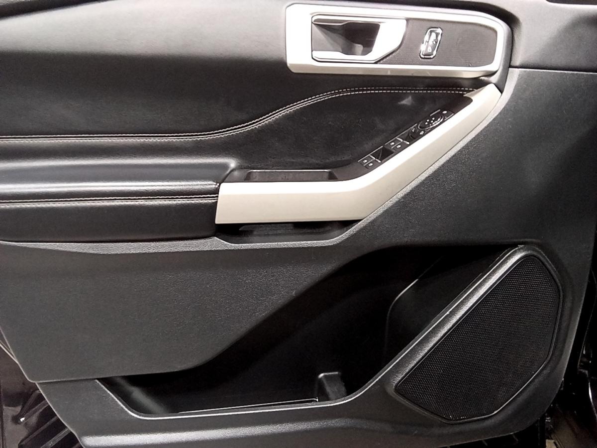 2022 Ford Explorer - Image 19