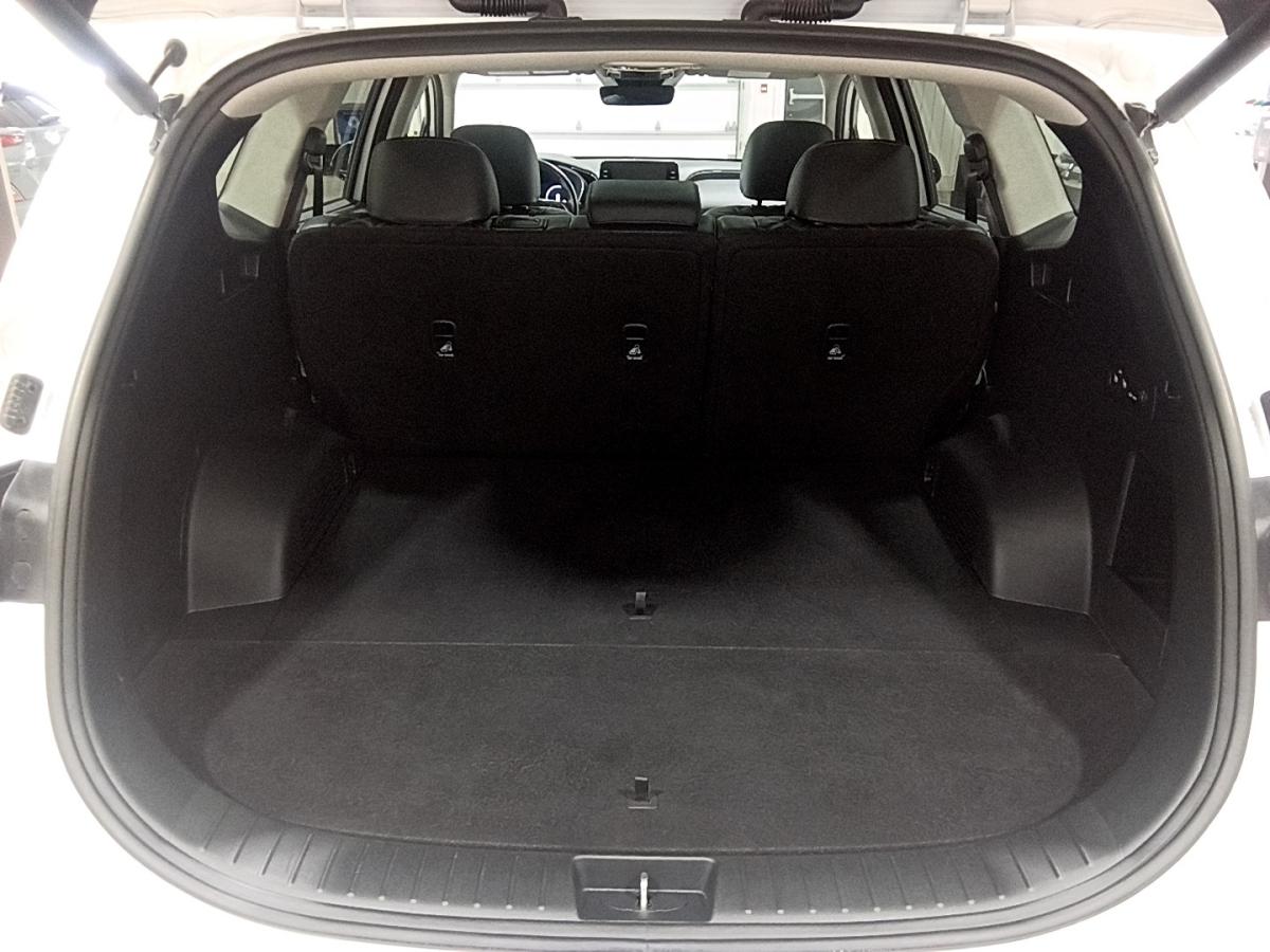 2021 Hyundai Santa Fe - Image 9