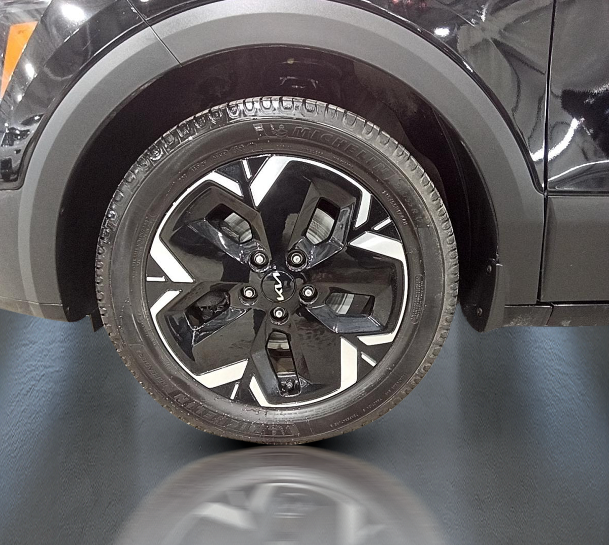 2024 Kia Niro - Image 6