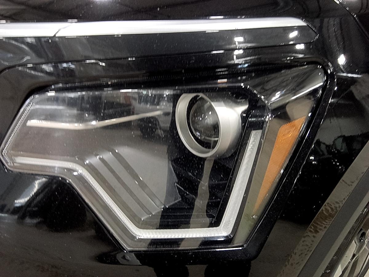 2024 Kia Niro - Image 10