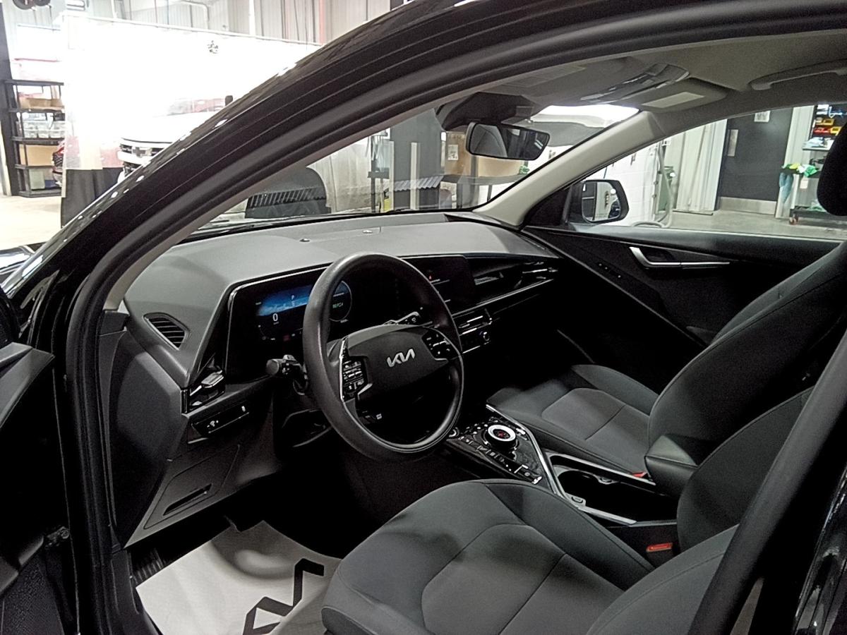 2024 Kia Niro - Image 14