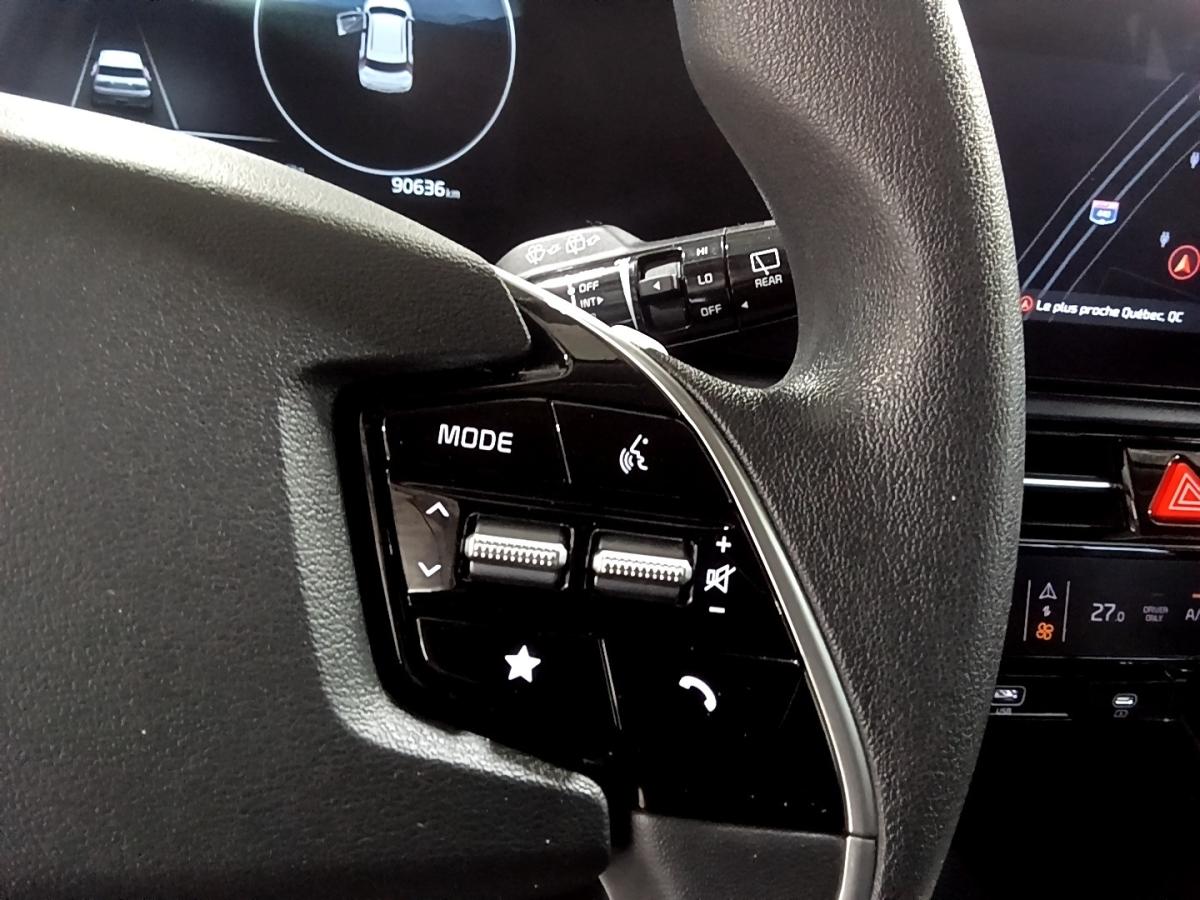 2024 Kia Niro - Image 32