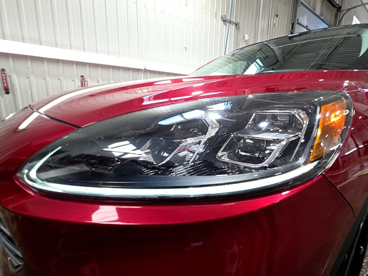 2022 Ford Escape - Image 10