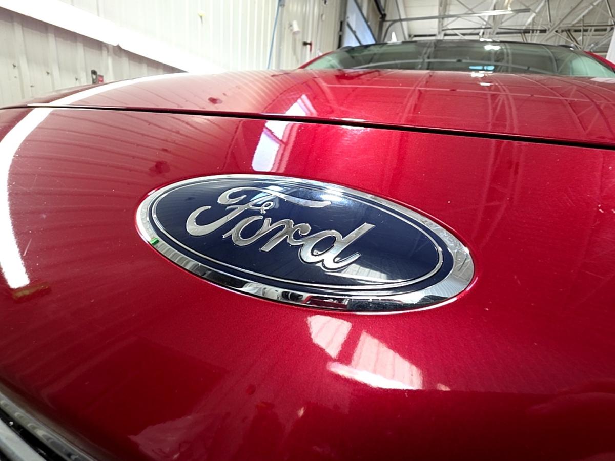 2022 Ford Escape - Image 11