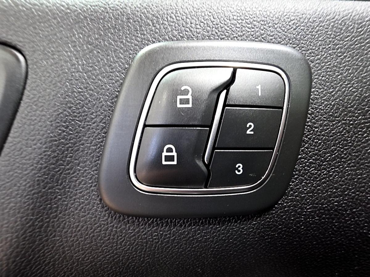 2022 Ford Escape - Image 25