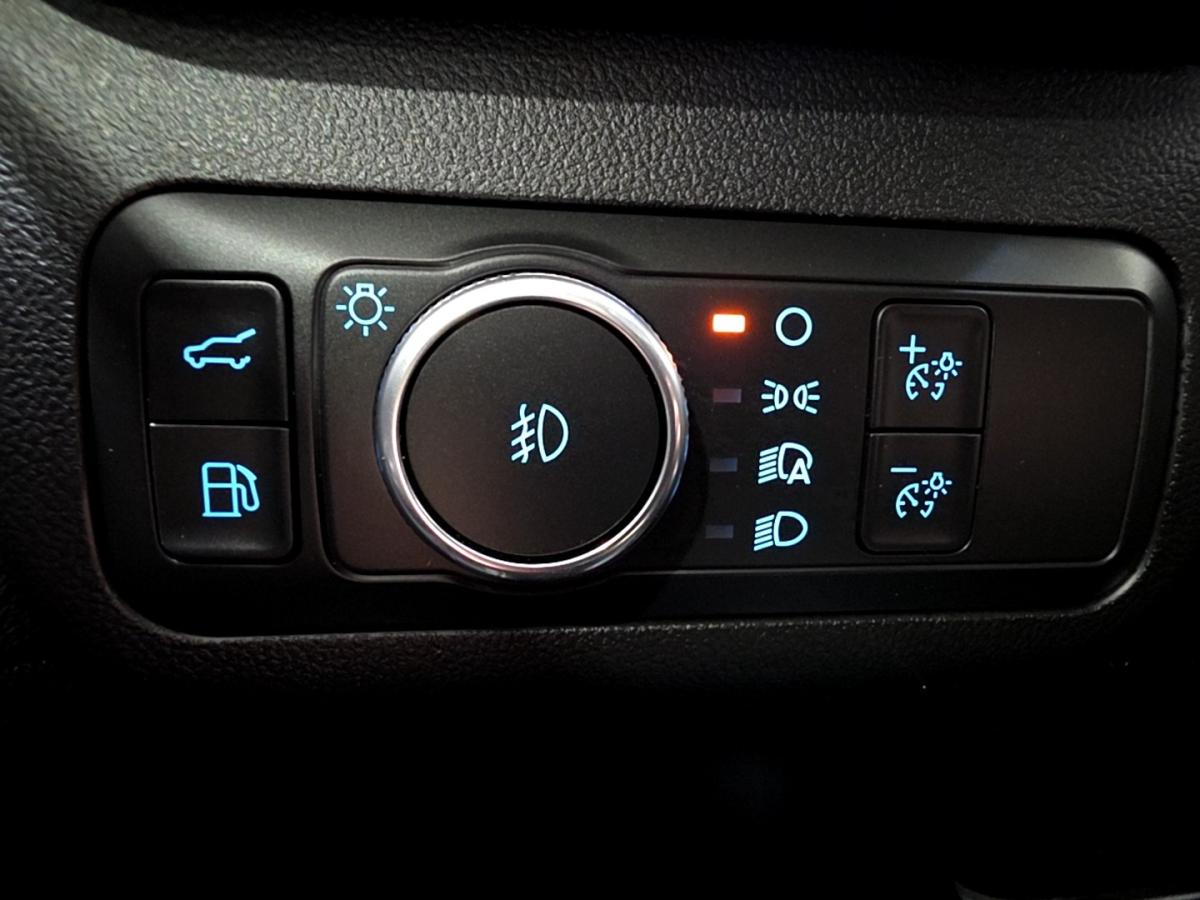 2022 Ford Escape - Image 27