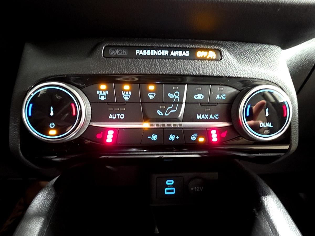 2022 Ford Escape - Image 28