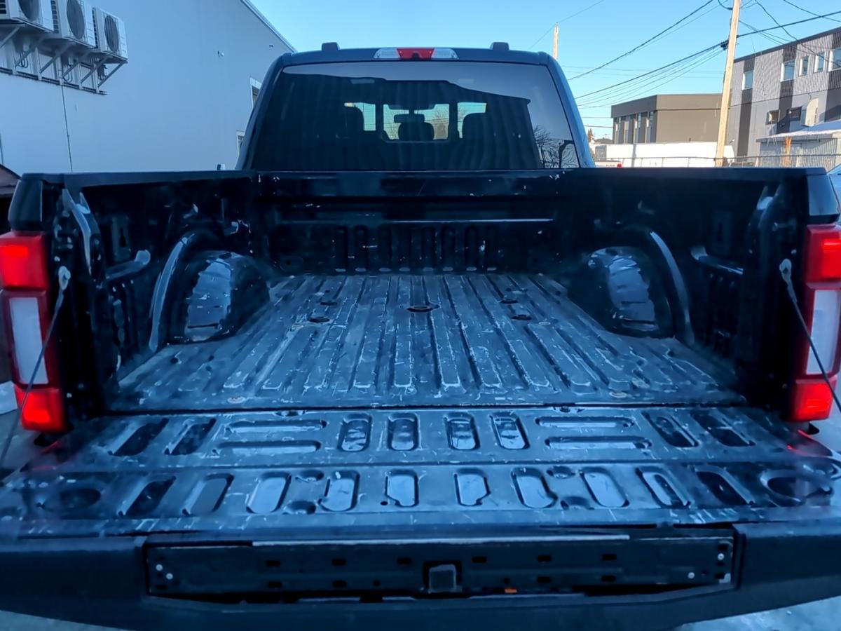 2022 Ford Super Duty F-250 SRW - Image 9