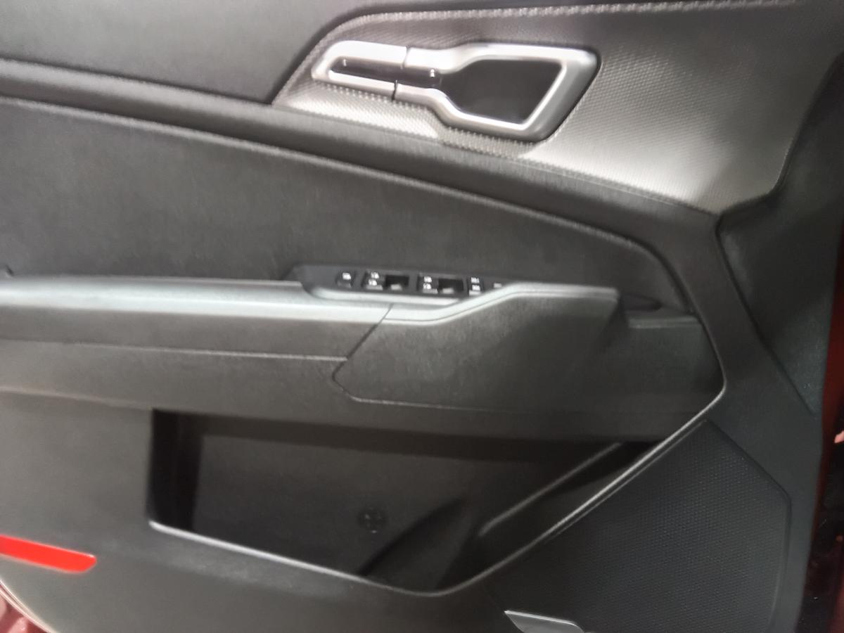 2024 Kia Sportage - Image 17