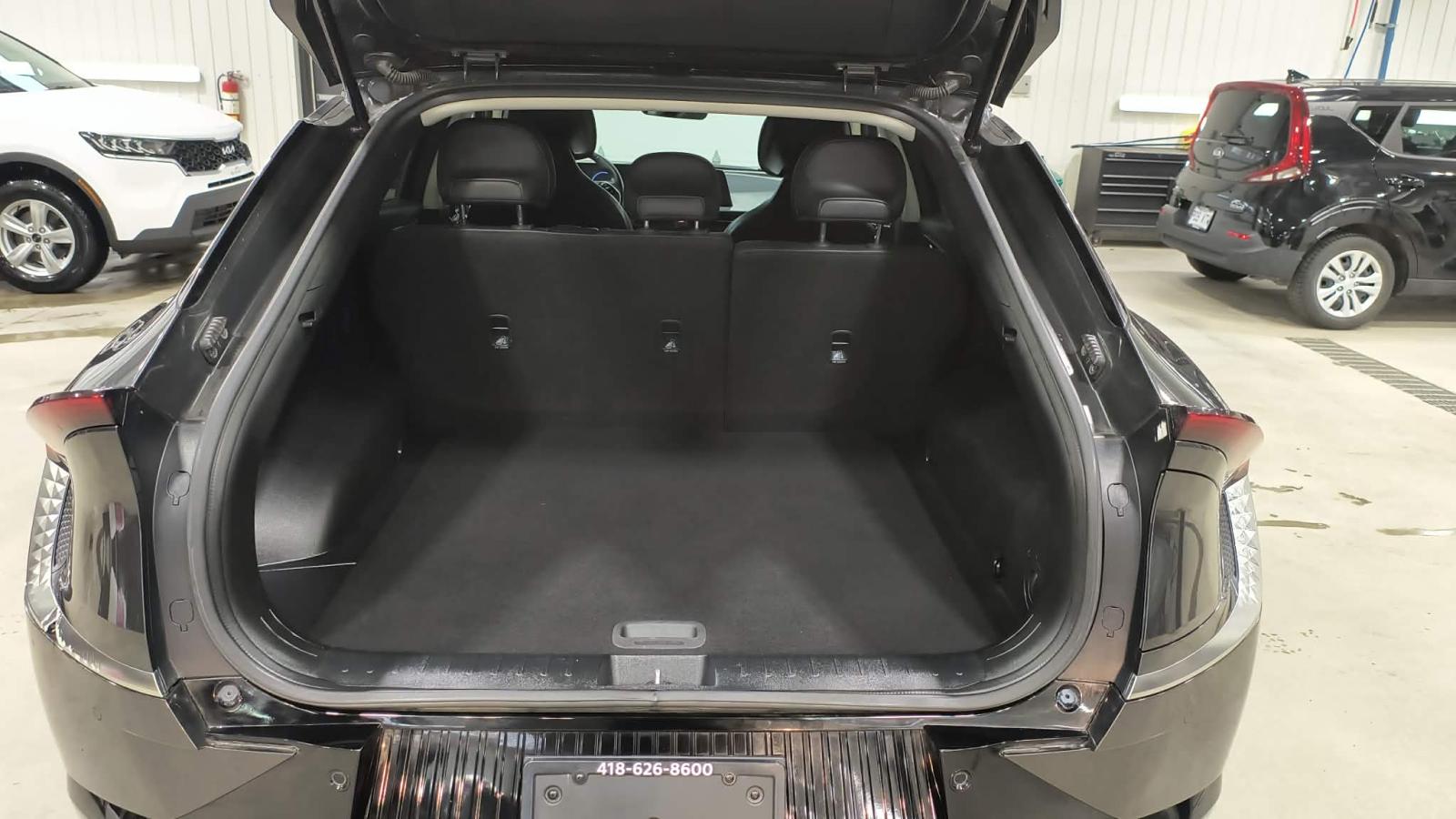 2023 Kia EV6 - Image 9