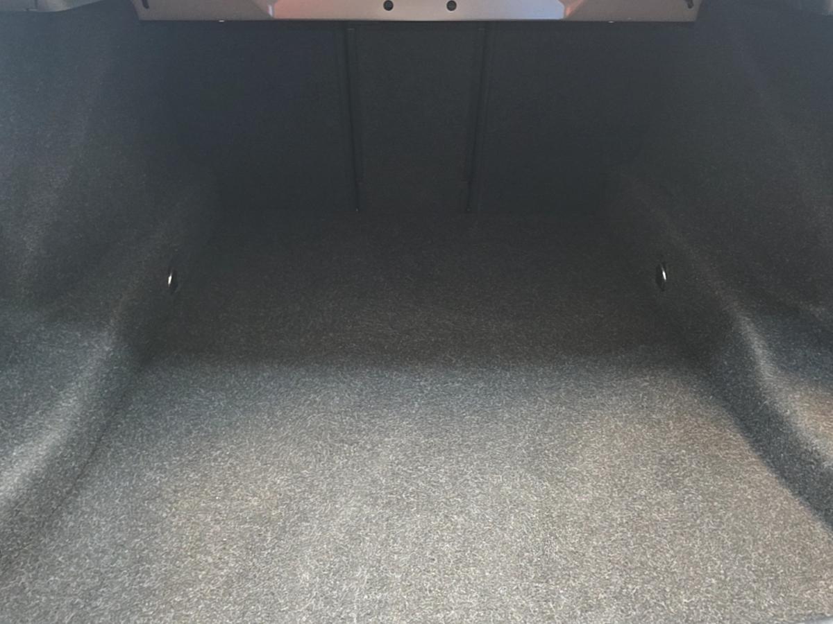 2022 BMW 530i - Image 9