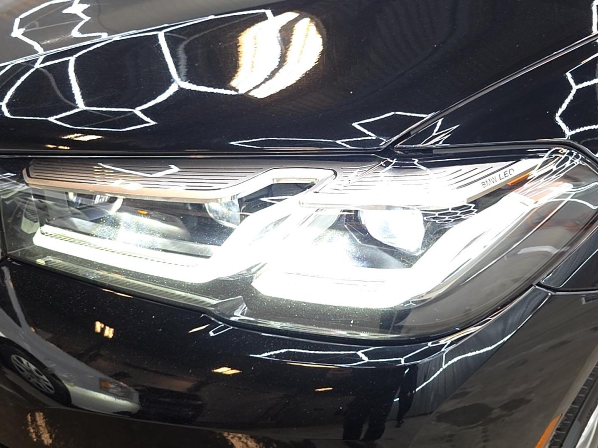 2022 BMW 530i - Image 10