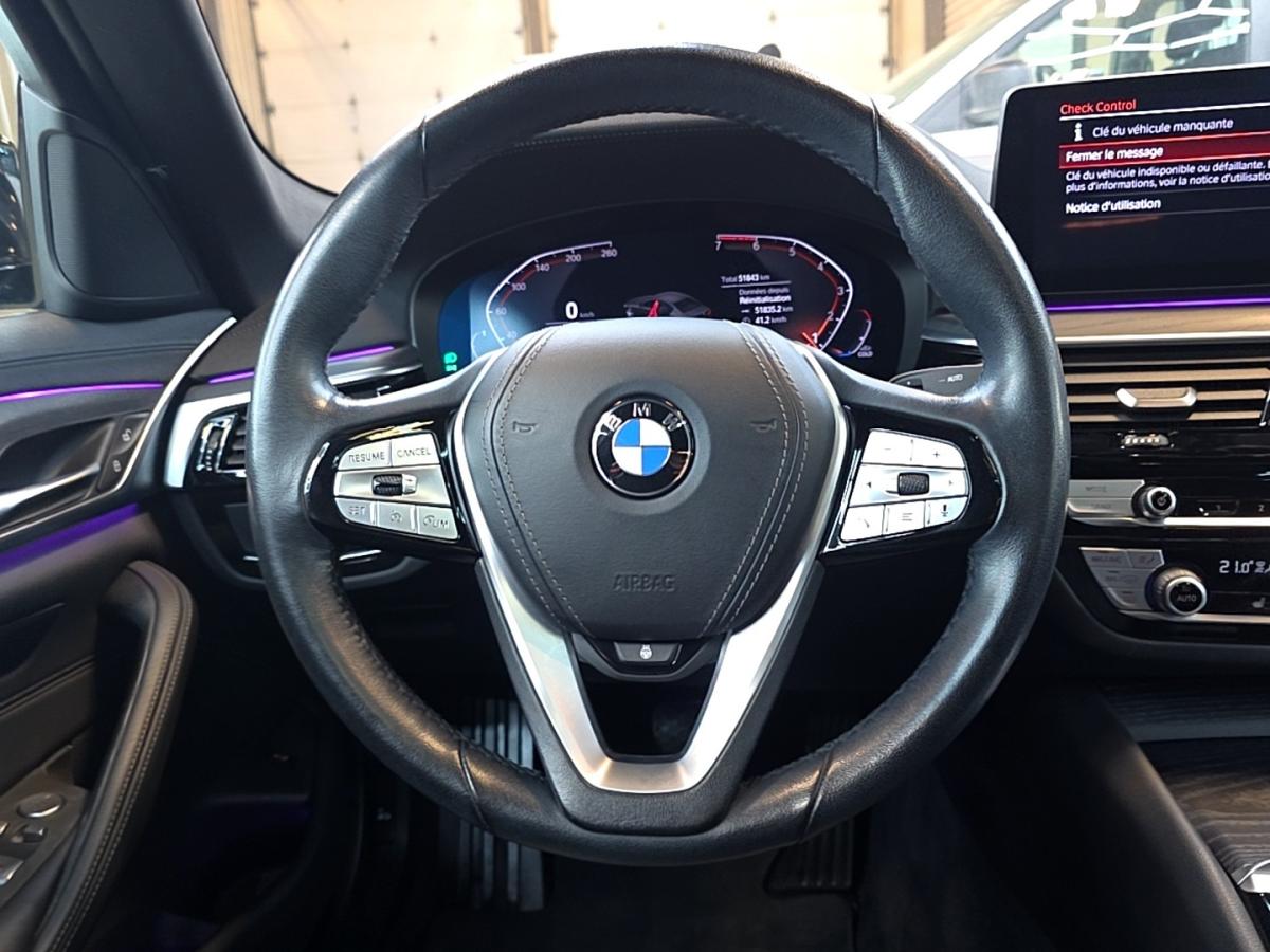 2022 BMW 530i - Image 14