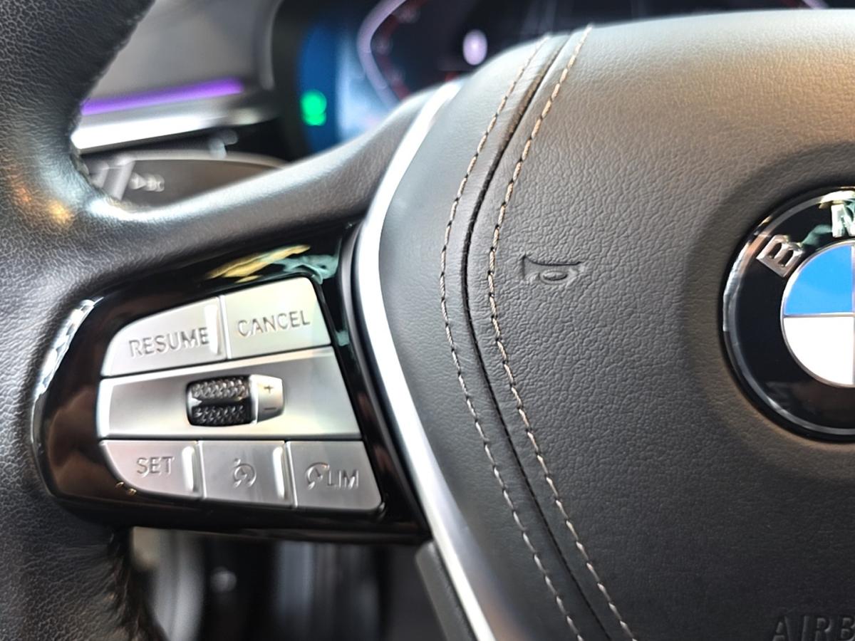 2022 BMW 530i - Image 36