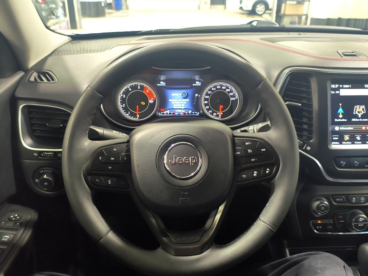 2023 Jeep Cherokee - Image 15